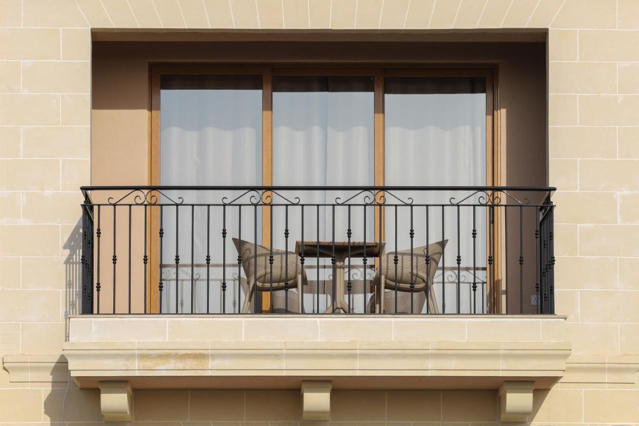 Gem Beachfront Apt With Amazing Bay And Sea Views Birzebbuga Luaran gambar